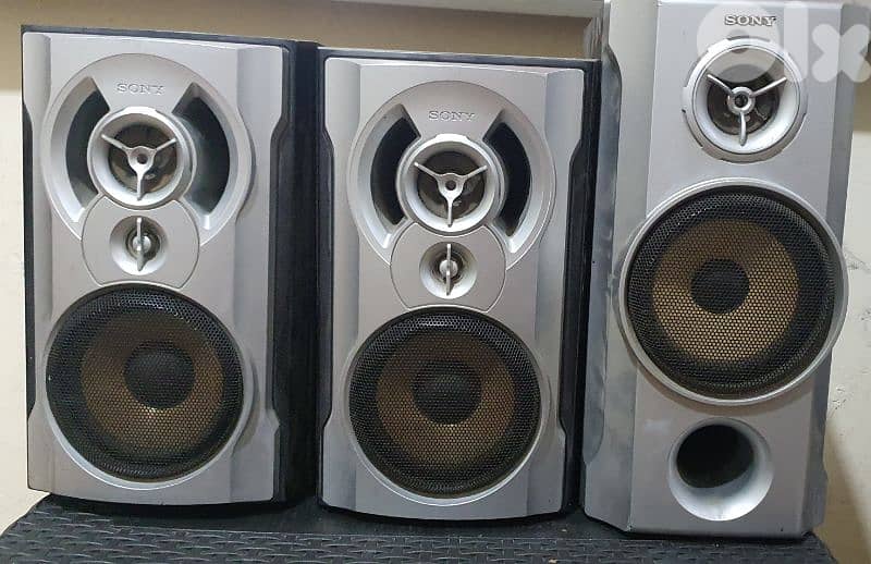 sony  ياباني الأصلي  مع 7 سبيكرات 0