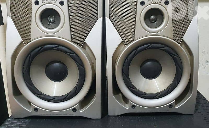 sony  ياباني الأصلي  مع 7 سبيكرات 1