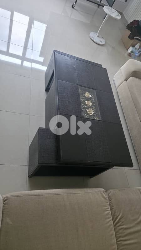 Real wood living room table 2