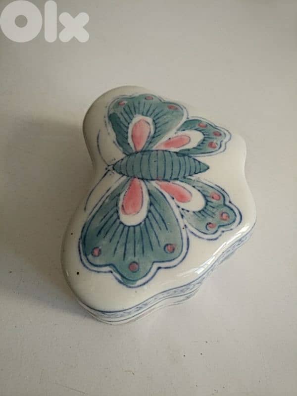 Old butterfly jewels box - Not Negotiable 3