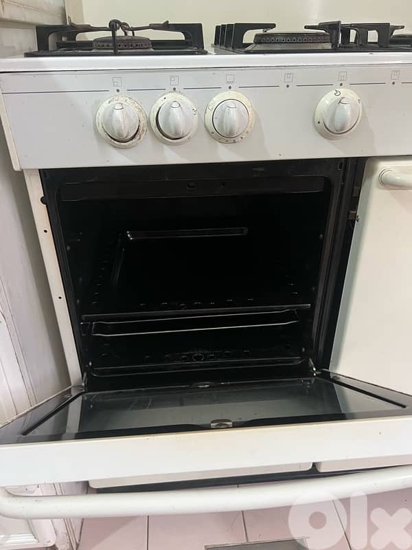 white samsung Fridge - Stove and oven + free microwave 4