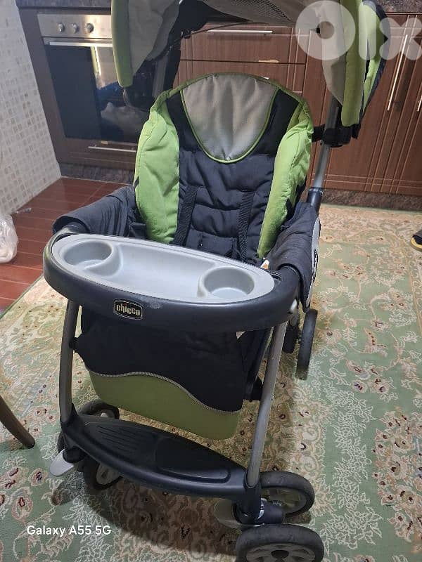 عرباية مع كرسي سيارة للبيبي 4