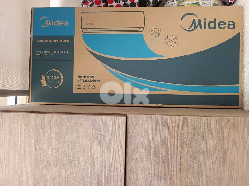 Midea Air Conditioner 9000 0