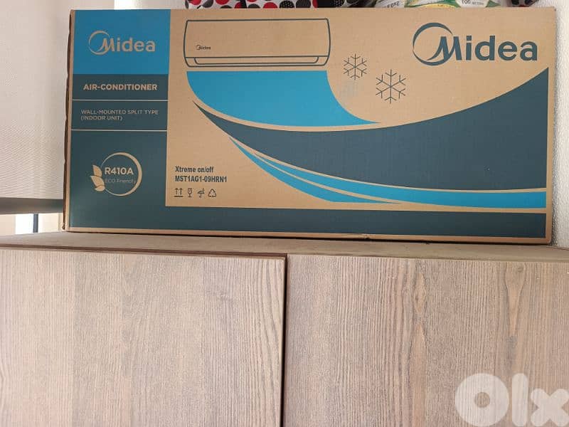 Midea Air Conditioner 9000 1