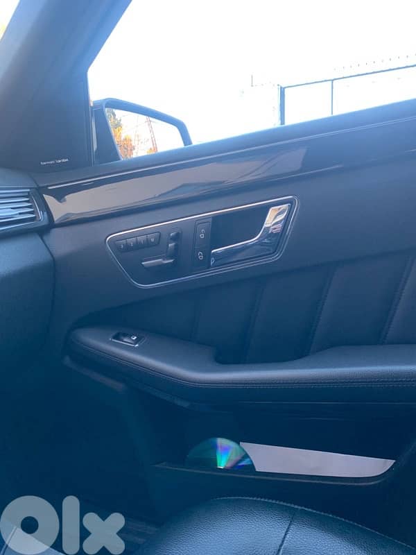 Mercedes-Benz E-Class 2011 0