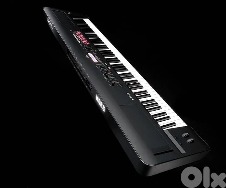 Korg Kross 2 88 Keys Synthesizer Workstation 1