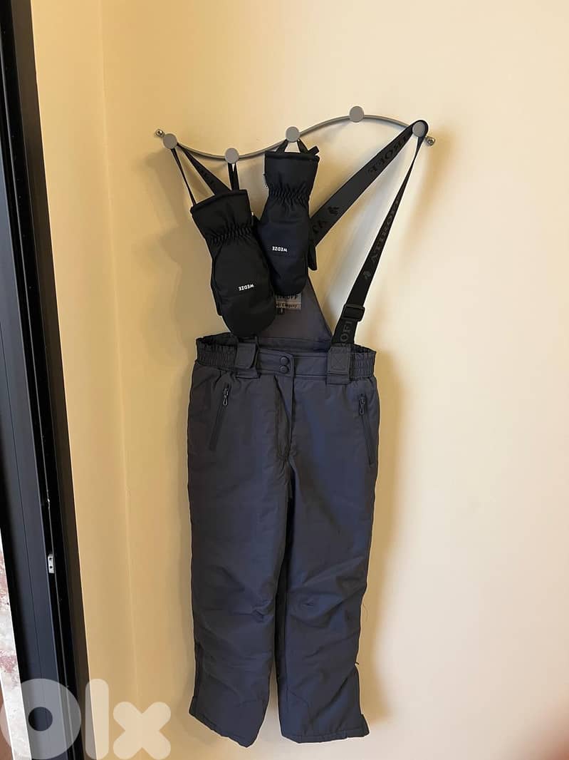 Boy Water Resistant Overall and Boot for snow -ثياب ثلج مع كفوف وجزمة 3