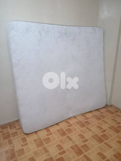 فرشه مجوز نضيفه ماركة فاب السعر ٥٠$ للتواصل ٧٠٨٩٧٥٤٧