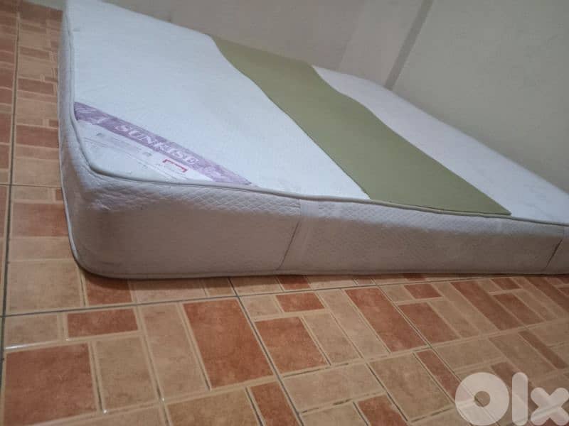 فرشه مجوز نضيفه ماركة فاب السعر ٥٠$ للتواصل ٧٠٨٩٧٥٤٧ 2