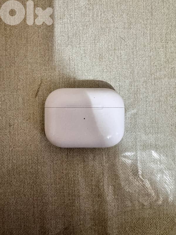 Airpods 2 pro type c with wireless mophi charger 10