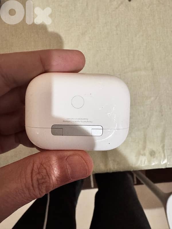 Airpods 2 pro type c with wireless mophi charger 11