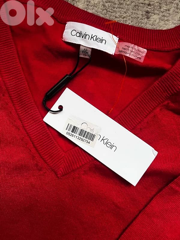 CALVEN KLEIN NEW V sweater IN TAG 1