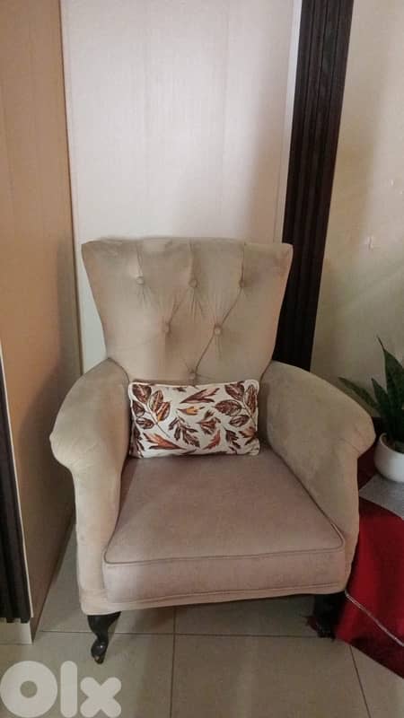 صالون حالة ممتازة جدا 1