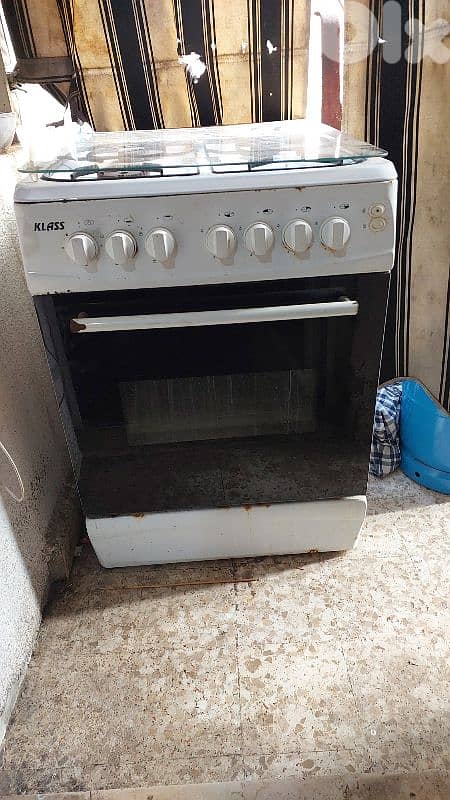 فرن غاز 4 عيون بحالة ممتازة للبيع 2