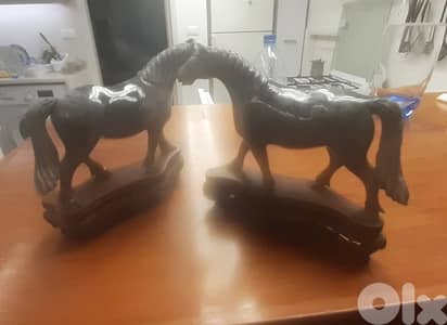 jade couple horses