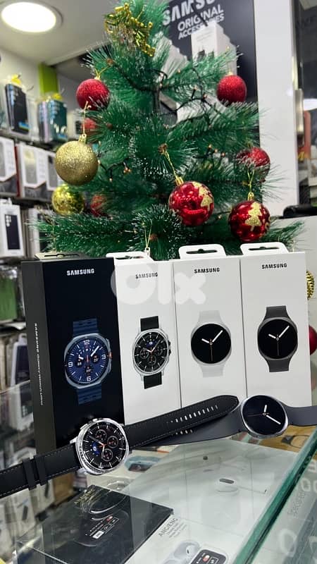 glaxi watch staring 210$ new with warranty 0