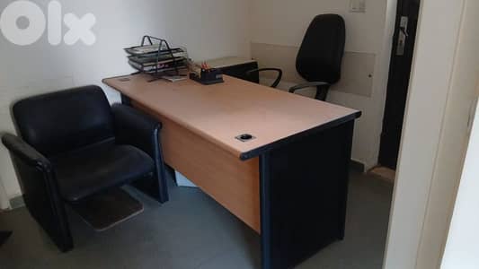 Offices table with chair