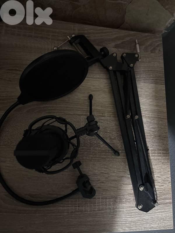 studio or gaming microphone 0
