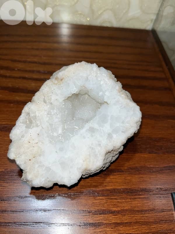 2 real Quartz rocks 0