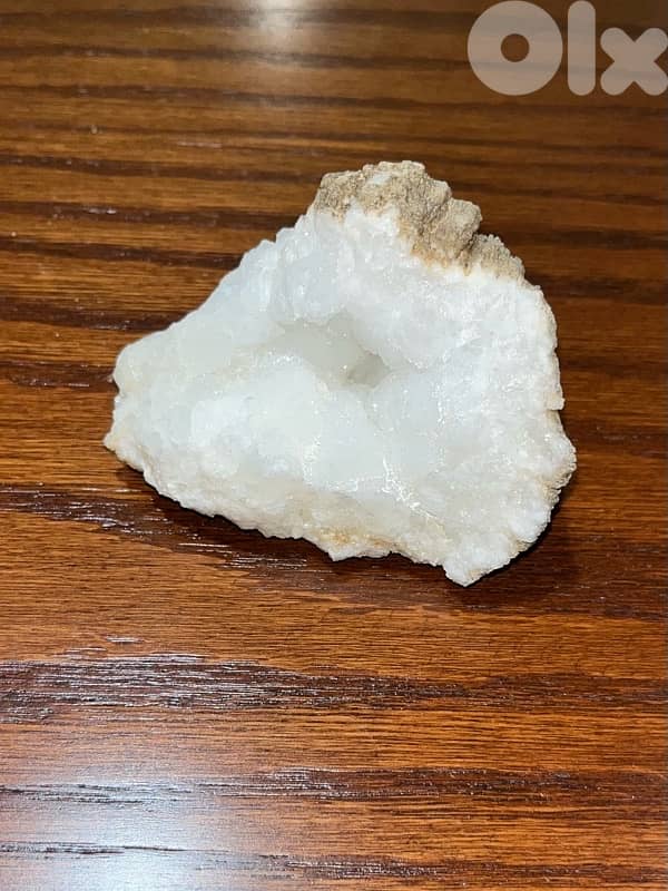 2 real Quartz rocks 6