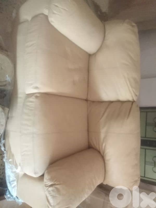 صالون و سفرة و قعدة و طاولة نص و كرسي هزاز 6