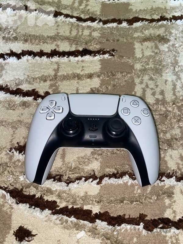 Playstation 5 (ps5) 825 Gb like new + Box + Fc 24 5