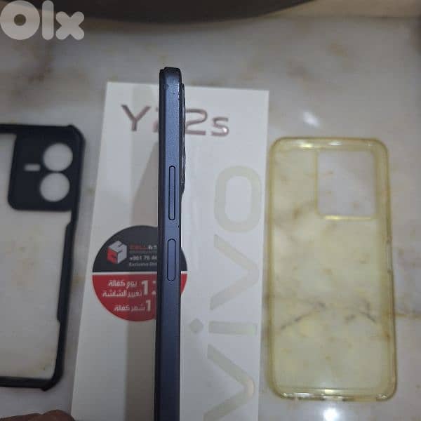 Used VIVO Y22S 128gb / 12ram snapdragon 680 processor 1