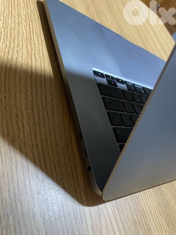 MacBook Pro i 9 2019 3