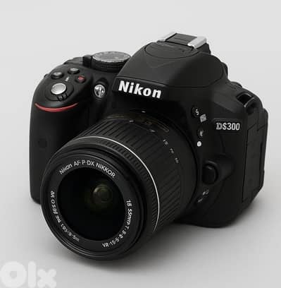 كاميرا نيكون D5300 للبيع