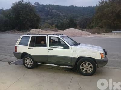 جيب شيروكى 1993