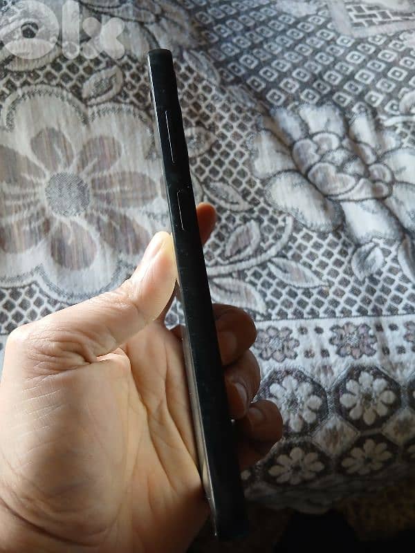 A05s 64 gb 8g ram 3 كاميرات بصمة أصبع وبصمة وجه اندرويد 15 تليفون 8