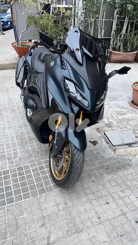 Tmax 560cc 1