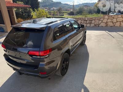 grand cherokee 2018 altitude بوية شركة