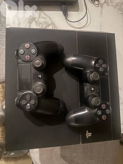 Playstation PS4 + 2 Dualshock