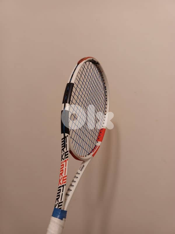 Babolat pro tennis racket. 0