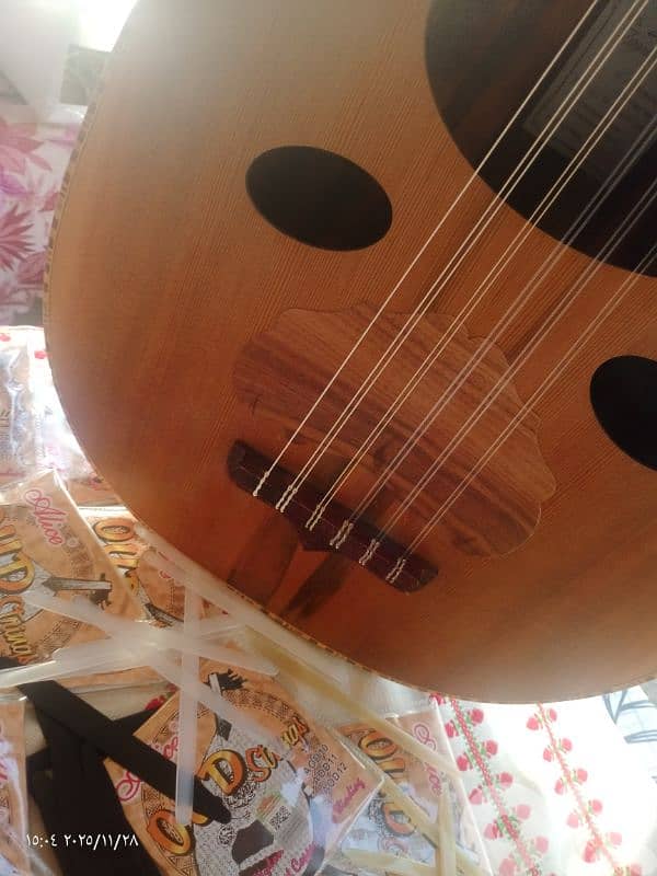 عود مميز بسعر مميز من اجمل واهم الاعواد التدريبة وبافضل الأسعار 6