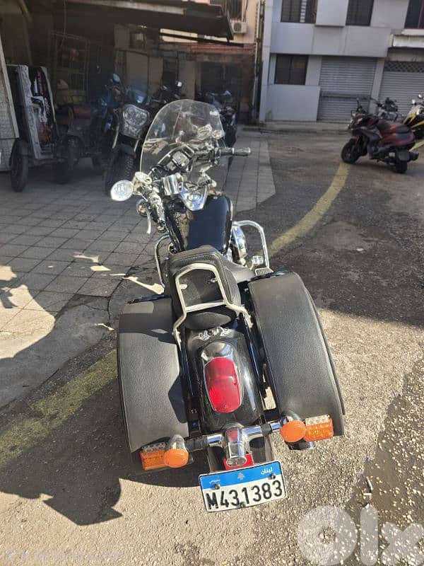Shadow 400 Cc in a good condition with all accessories 2