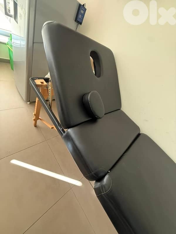 Portable Medical bed (for physiotherapy- esthetic) 1