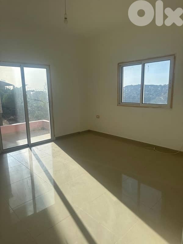 New building 3floors plus roof Badghan Above Bhamdoun below sawfar 9