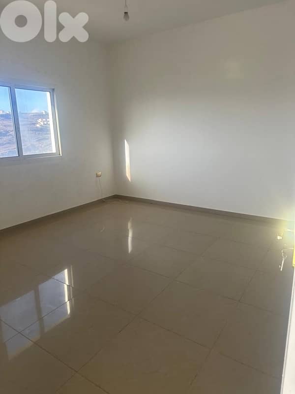 New building 3floors plus roof Badghan Above Bhamdoun below sawfar 10