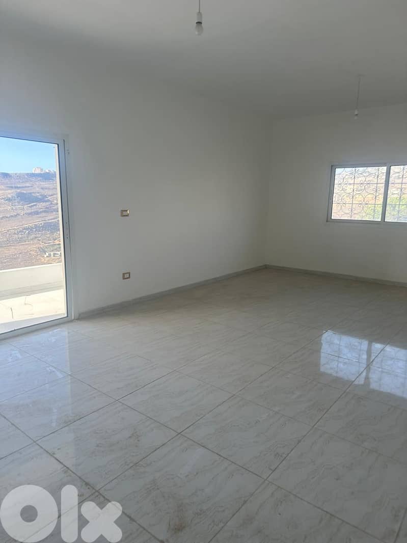 New building 3floors plus roof Badghan Above Bhamdoun below sawfar 15