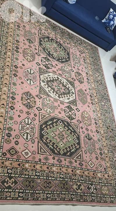 سجادة مستعملة للبيع