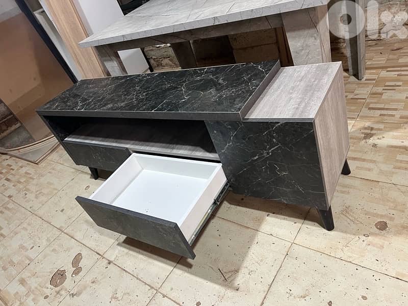 طاولة tv جديدة من المعمل بافضل الاسعار 1