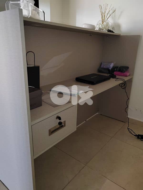 مستلزمات صالون 1