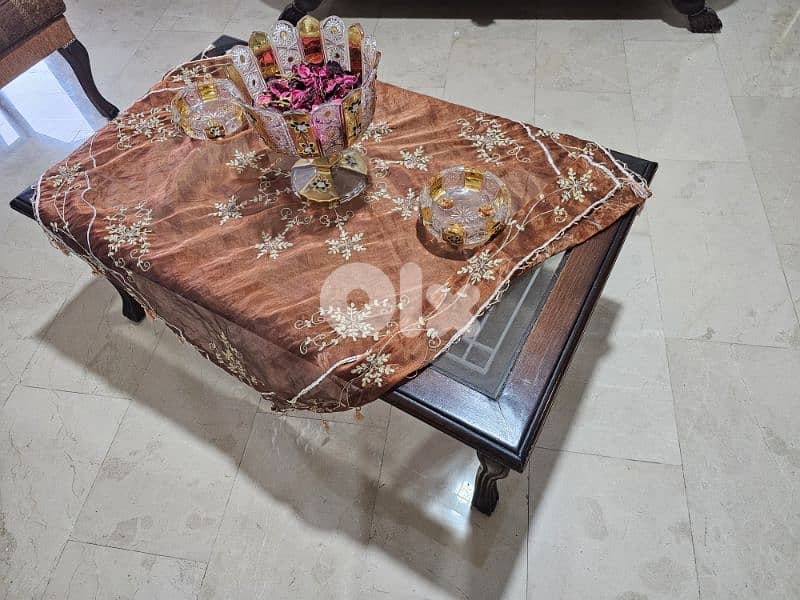 صالون بحالة جيدة للبيع 4