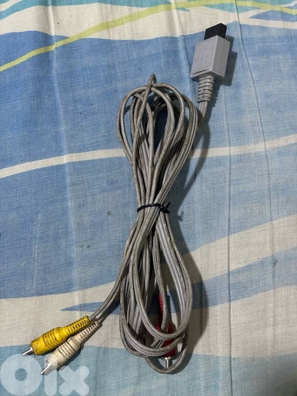 Nintendo Wii (Original RVL-001) GameCube Compatible Console Bundle 8