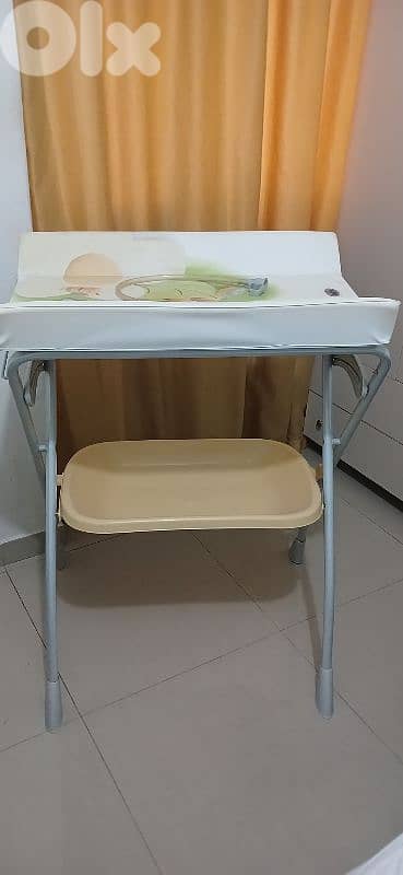 cam , 2 in 1 baby bath with soft leathered changing table 0