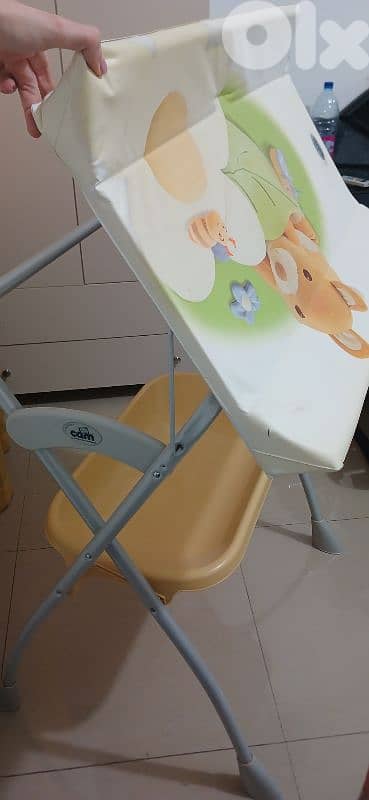 cam , 2 in 1 baby bath with soft leathered changing table 3