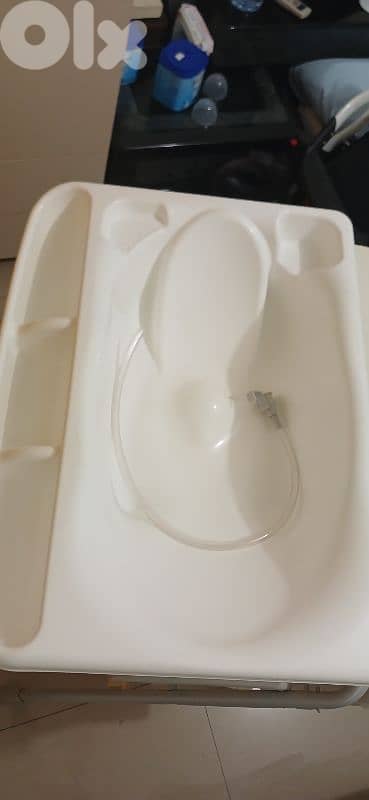 cam , 2 in 1 baby bath with soft leathered changing table 5