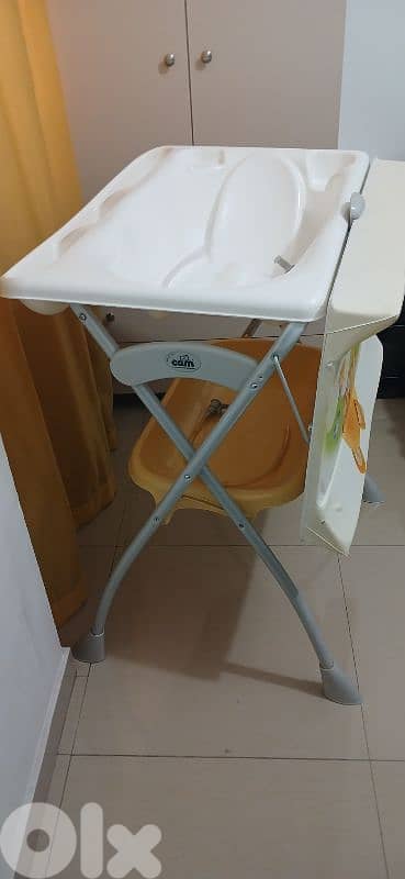 cam , 2 in 1 baby bath with soft leathered changing table 7